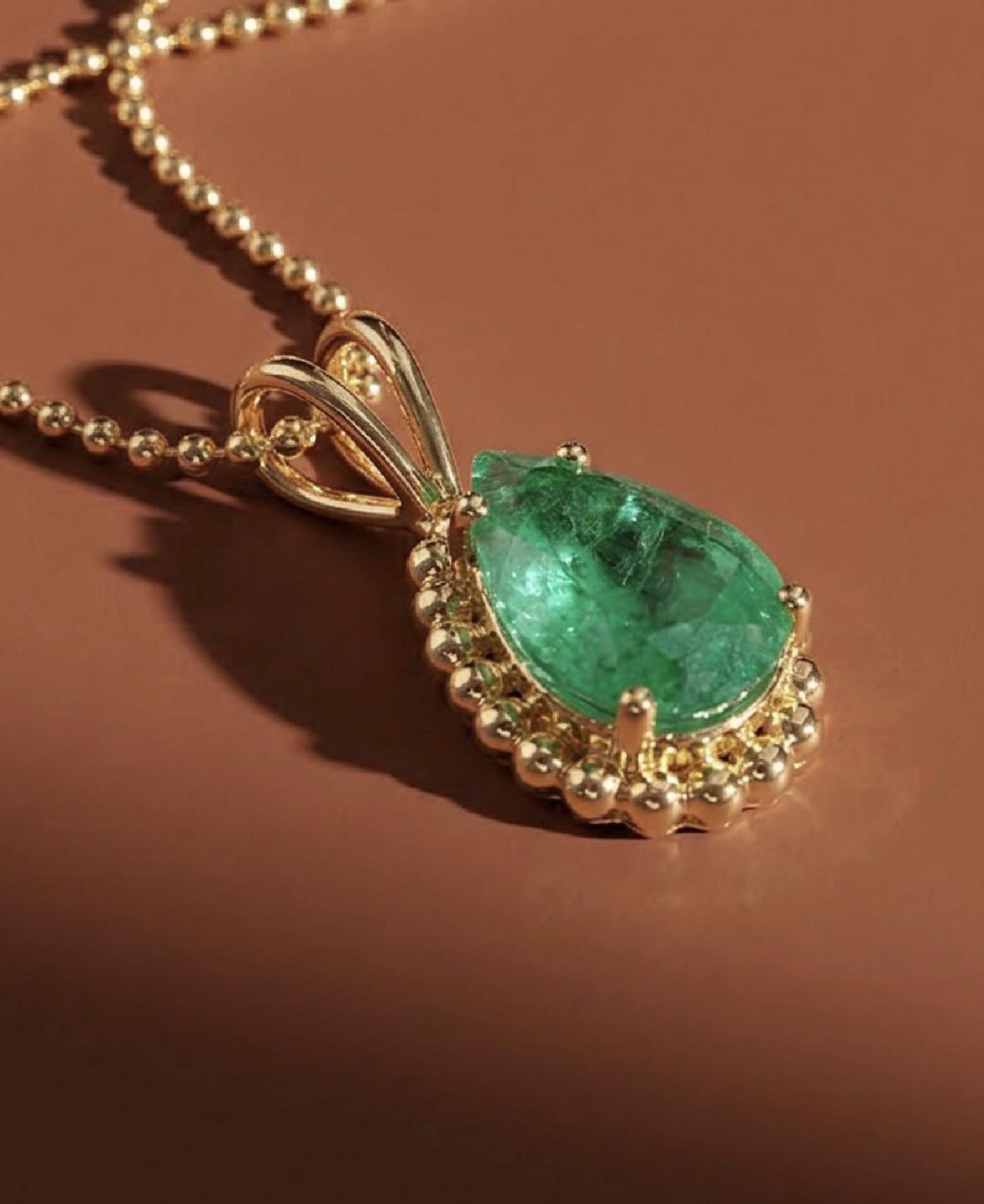 Sahara Emerald Pendant Necklace