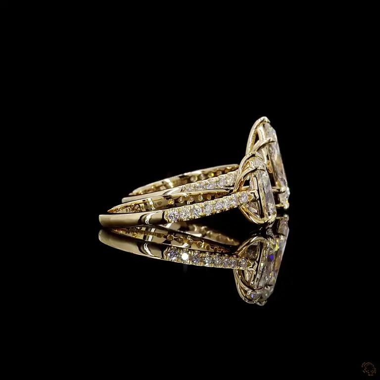 Pear Love Ehering LUXOR 118 – 14 Karat Gelbgold mit Diamanten